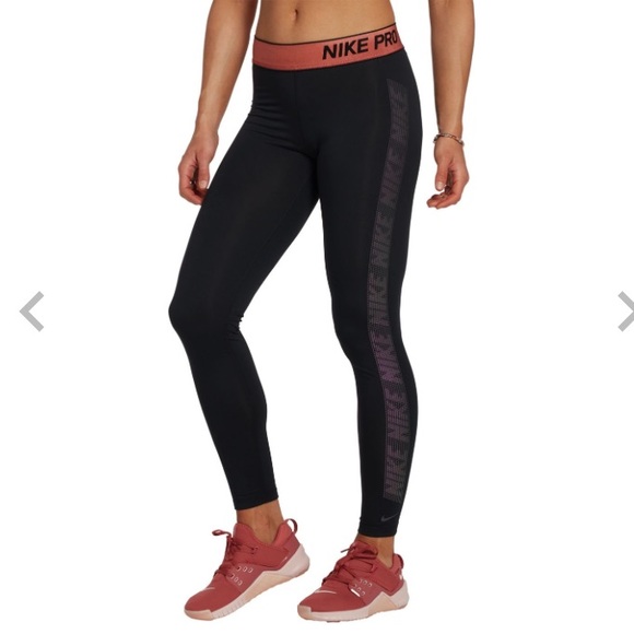 Nike Pants - 🔥LAST CHANCE🔥 Nike Pro Warm Leggings